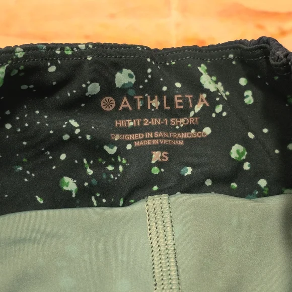 Athleta teal HIIT 2-in-1 short - Picture 7 of 8
